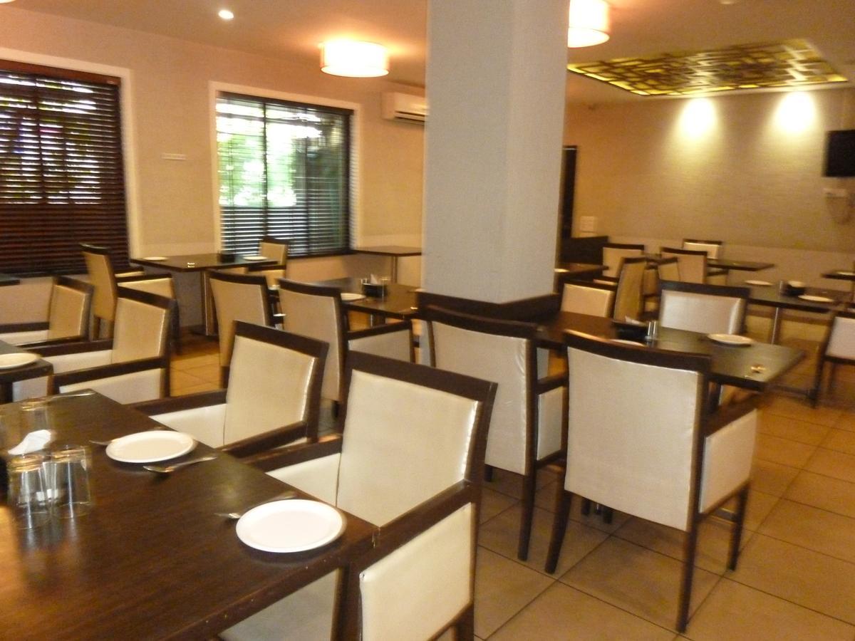 Hotel Tourist, Kolhapur Exterior foto